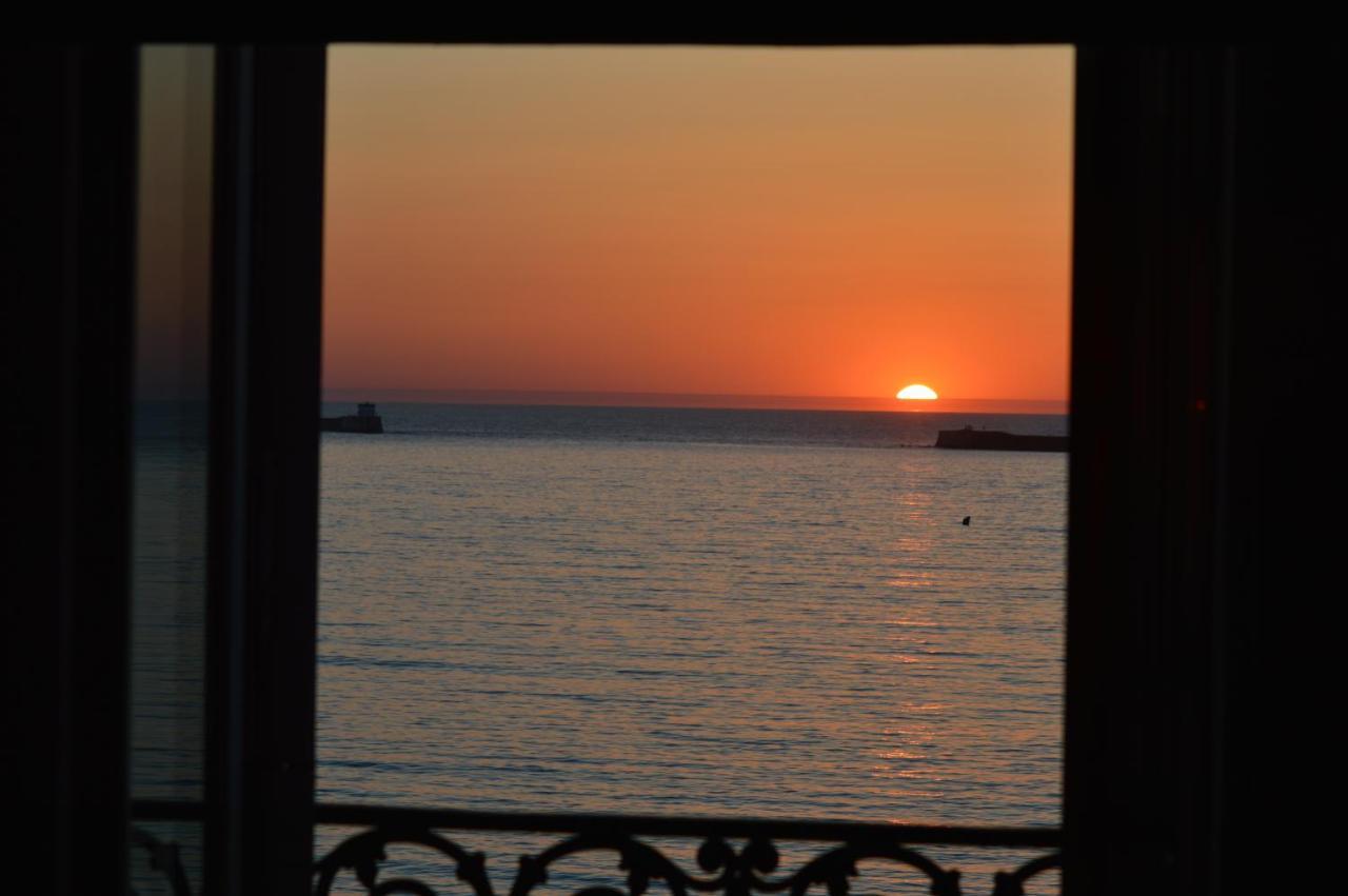 Ayenac * Saint-Jean-de-Luz