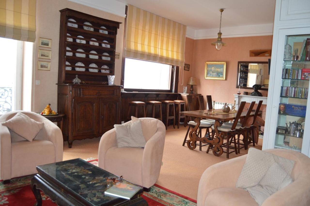 Ayenac Appartement *
