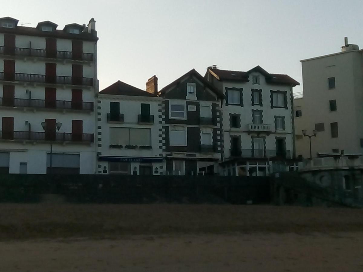 Ayenac * Saint-Jean-de-Luz